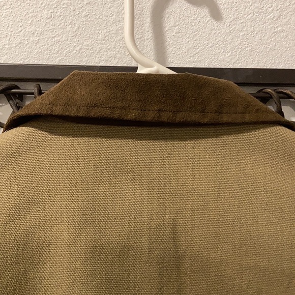 Equine Couture light weight barn jacket size medium - Picture 6 of 11